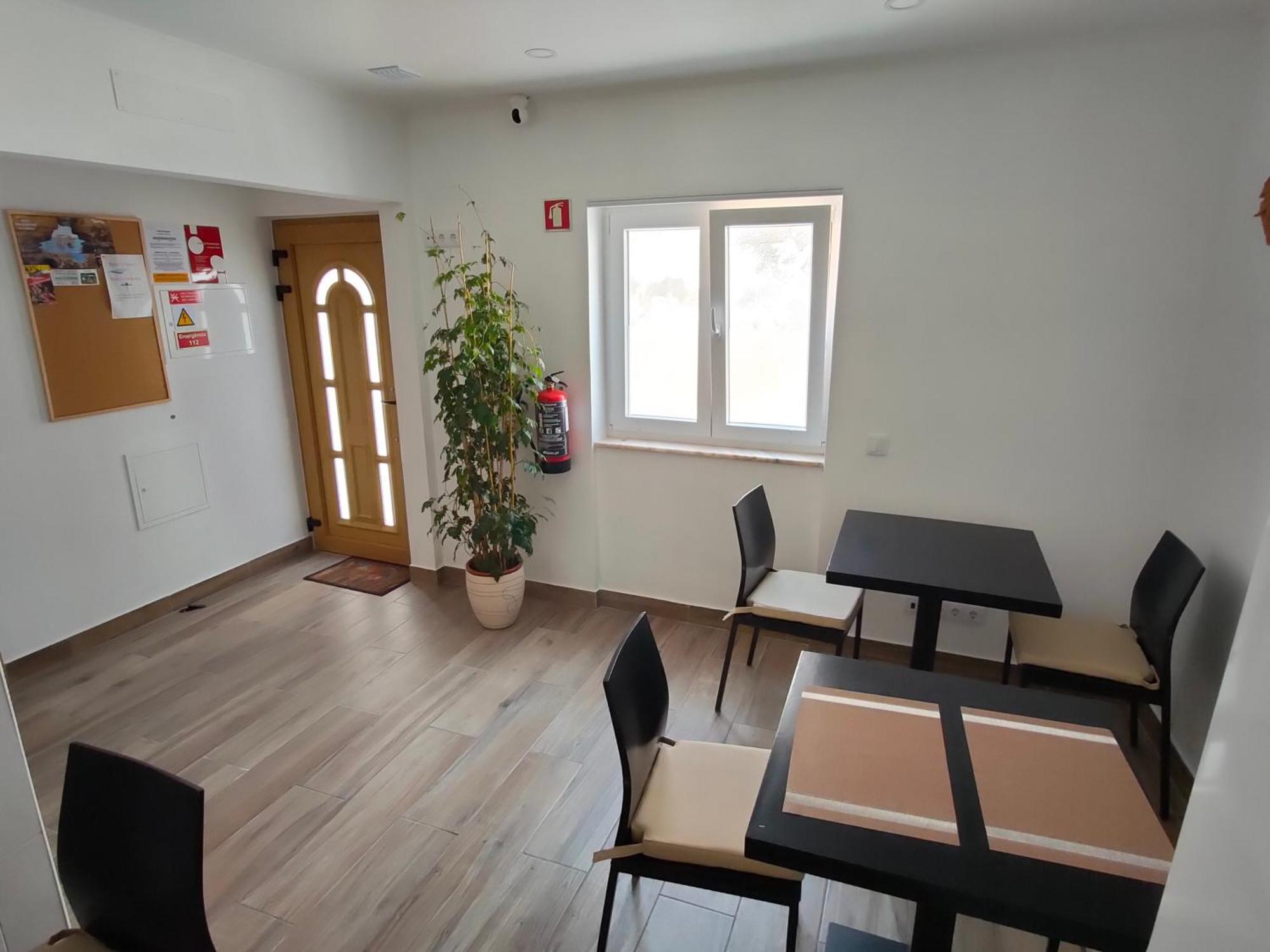 Casa Da Avo - City Center - Private Bedrooms Lagos Ngoại thất bức ảnh