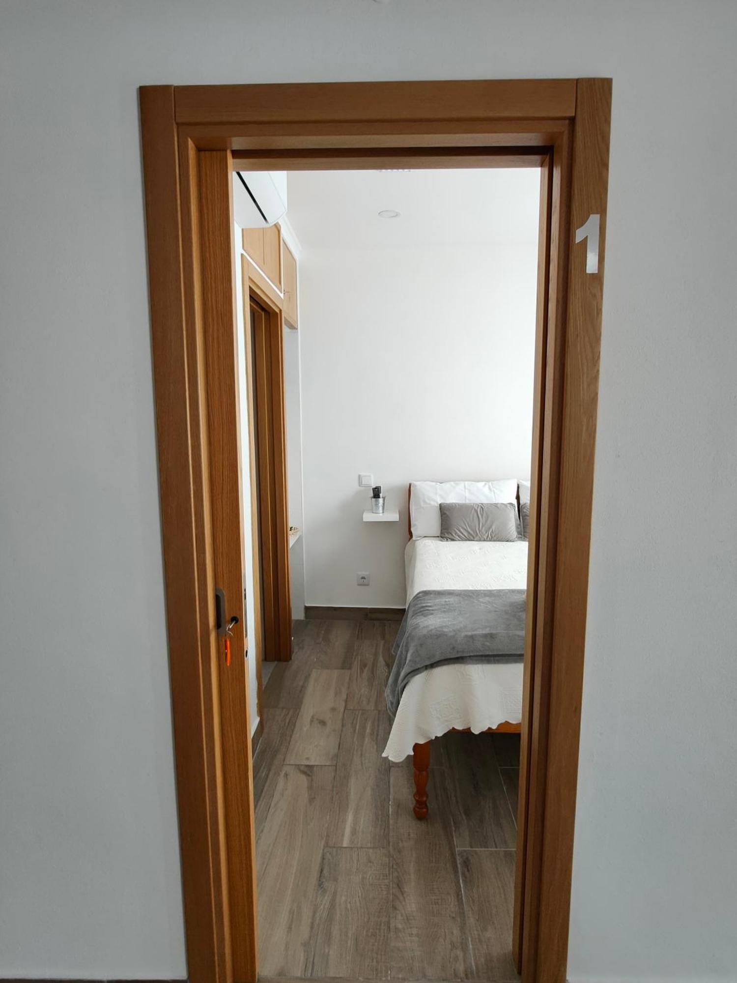 Casa Da Avo - City Center - Private Bedrooms Lagos Phòng bức ảnh